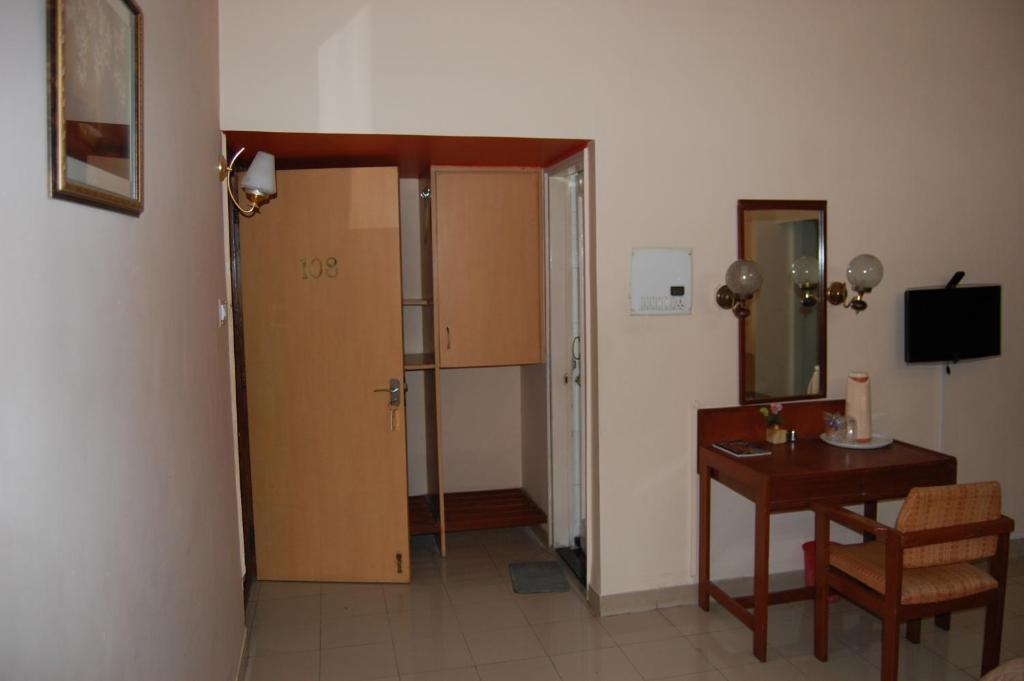 Hotel Raviraj Poona Kamer foto