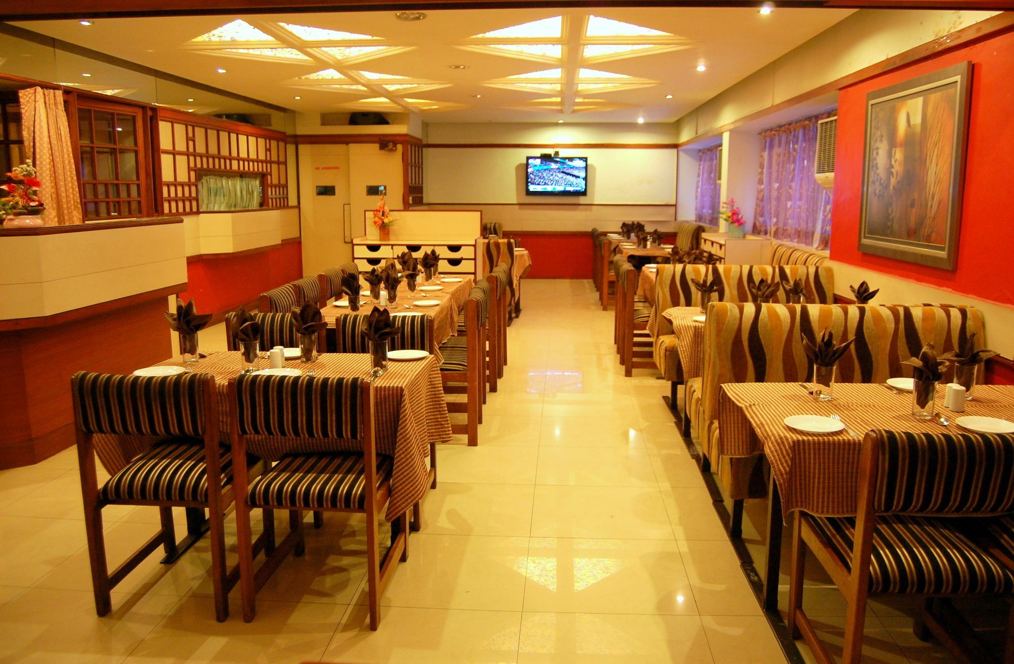 Hotel Raviraj Poona Buitenkant foto